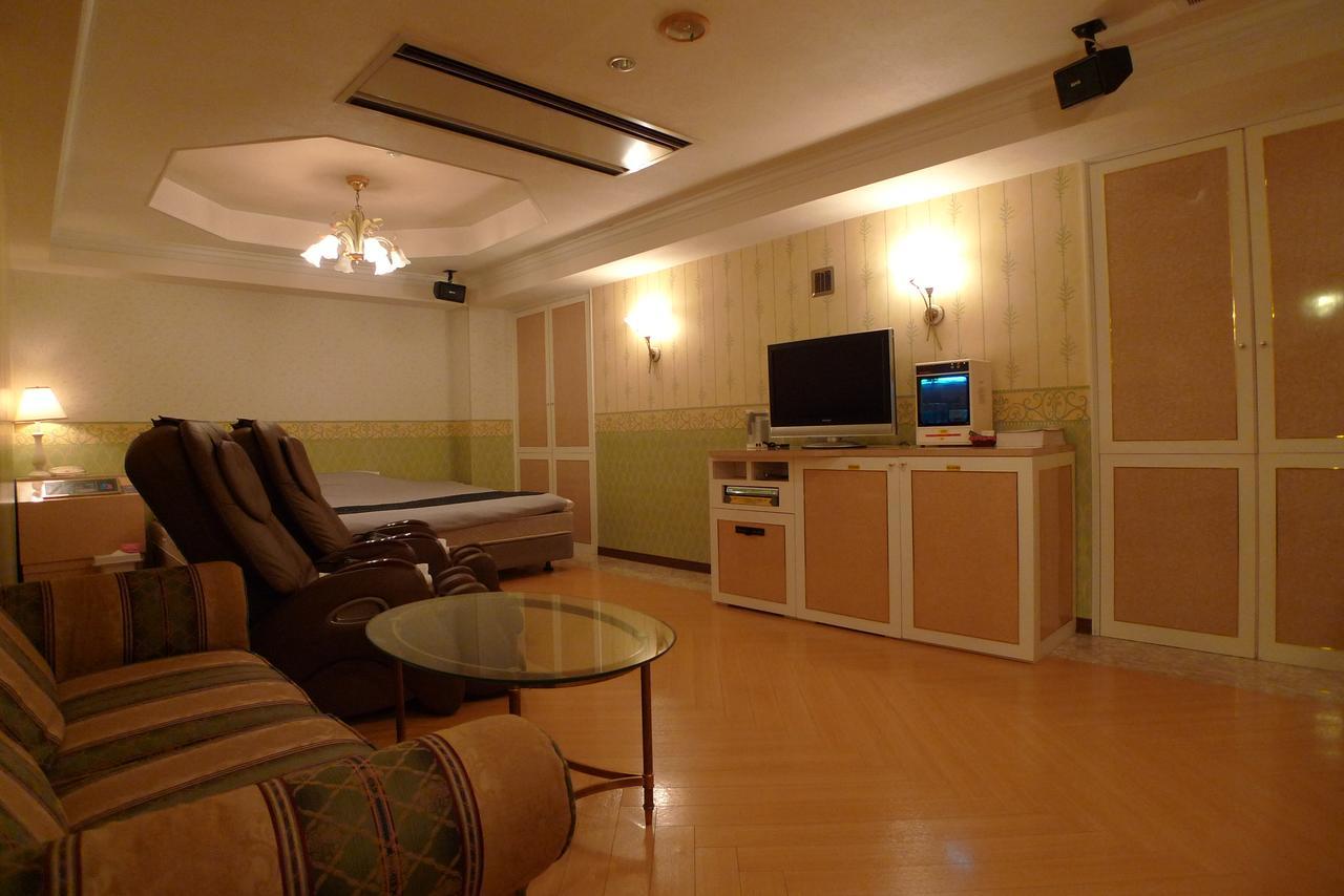 Golf Nirasaki Inter (Adults Only) Hotel Exterior foto
